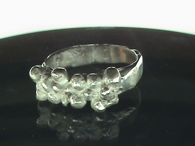 Pistil Circle ring